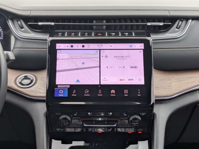 Certified 2025 Jeep Grand Cherokee Summit AWD/4WD image 19