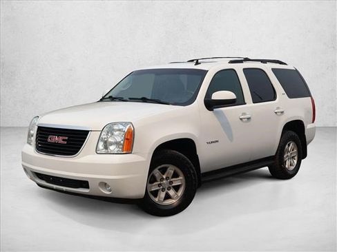 Used 2014 GMC Yukon SLT AWD/4WD image 1
