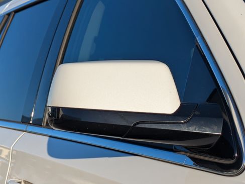 Used 2016 Chevrolet Tahoe LT image 15