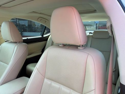 Used 2018 Lexus ES 350 w/ Ultra Luxury Package FWD image 22