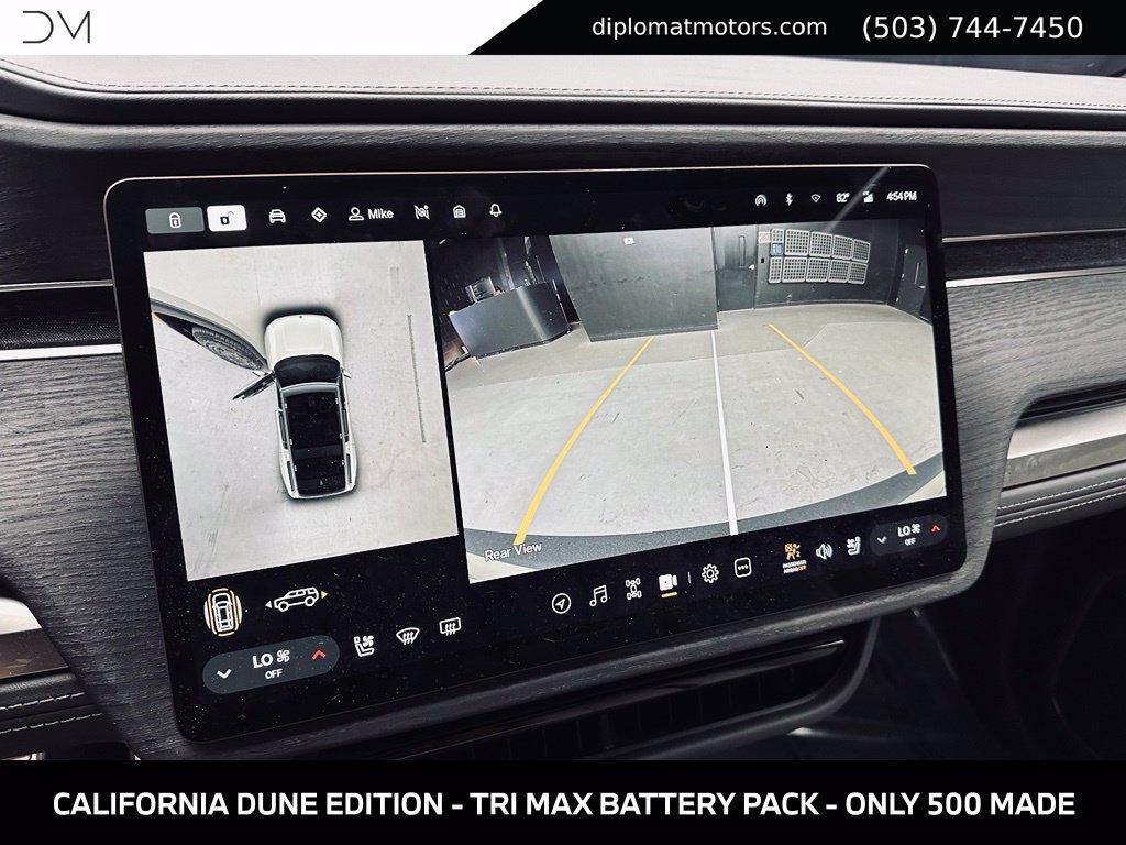 Used 2025 Rivian R1S Adventure Tri AWD/4WD image 37
