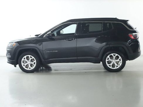 Used 2024 Jeep Compass Latitude AWD/4WD image 38