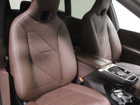 Used 2025 BMW iX xDrive50 image 21