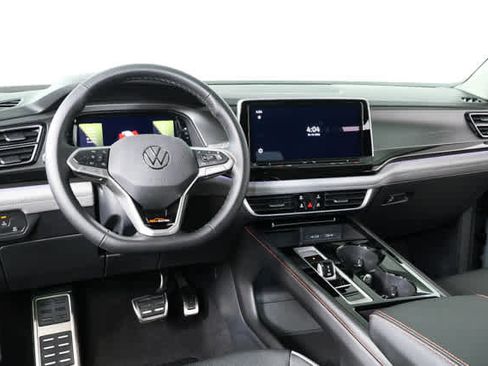 New 2026 Volkswagen Atlas Peak Edition AWD/4WD image 18