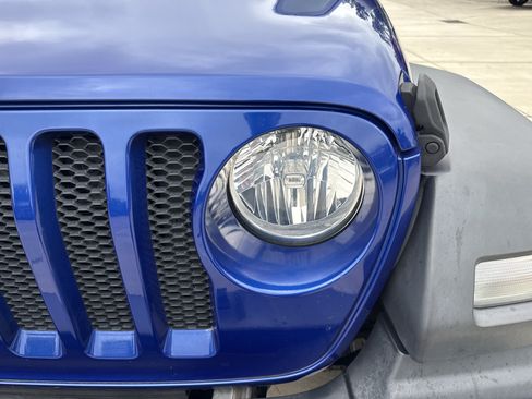 Used 2020 Jeep Wrangler Unlimited Sport S AWD/4WD image 5