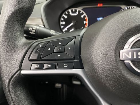 Used 2025 Nissan Altima 2.5 SV FWD image 20