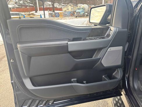 Used 2023 Ford F150 Lightning Lariat image 9