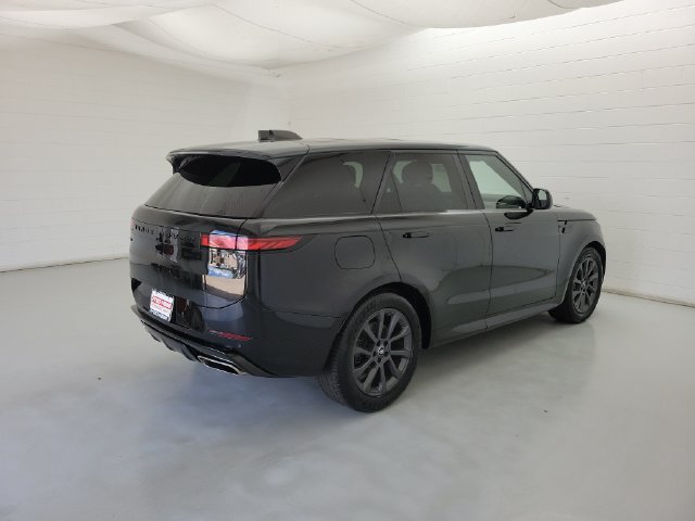 Used 2024 Land Rover Range Rover Sport Dynamic SE AWD/4WD image 4