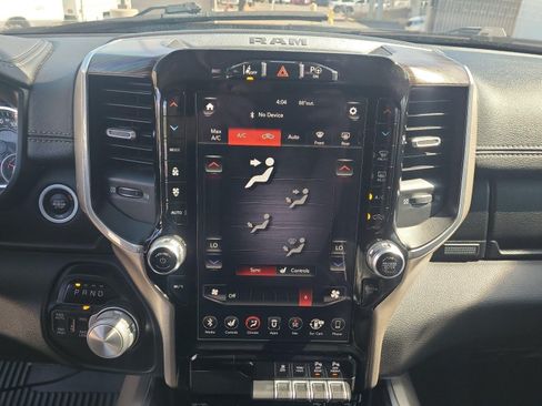 Used 2019 RAM 1500 Laramie AWD/4WD image 18