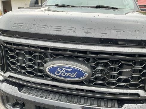Used 2023 Ford F250 Lariat w/ Lariat Ultimate Package AWD/4WD image 28