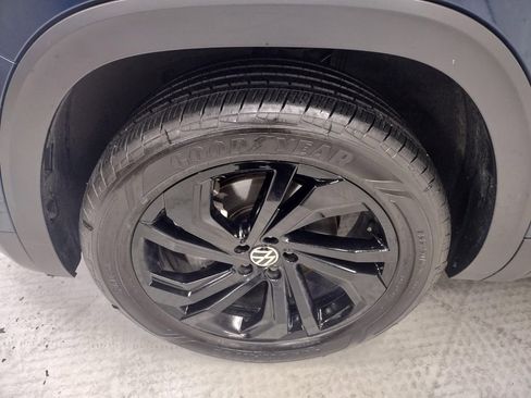 Certified 2022 Volkswagen Atlas SE FWD image 6