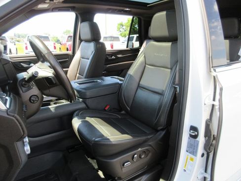 Certified 2022 GMC Yukon Denali AWD/4WD image 24