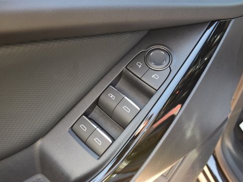 New 2027 Chevrolet Equinox RS w/ LPO, Floor Liner Package FWD image 12
