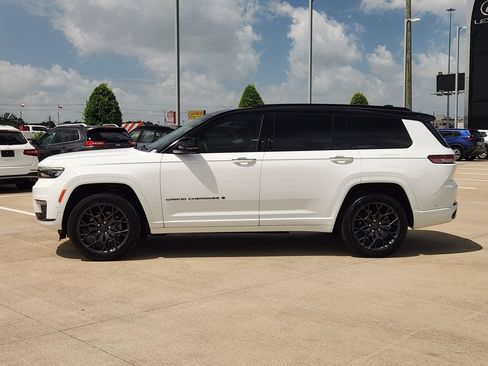 Used 2025 Jeep Grand Cherokee L Summit w/ Obsidian Package AWD/4WD image 4