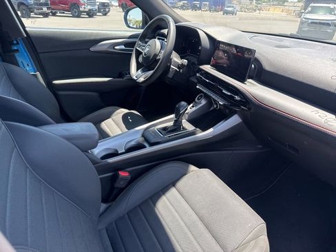 Used 2024 Dodge Hornet GT w/ GT Blacktop Package AWD/4WD image 9