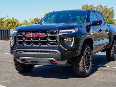 New 2026 GMC Canyon AT4 AWD/4WD image 2