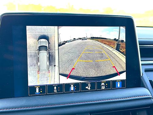 Used 2023 Chevrolet Tahoe RST w/ Luxury Package RWD image 38