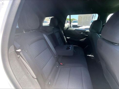Used 2026 Chevrolet Equinox LT FWD image 25