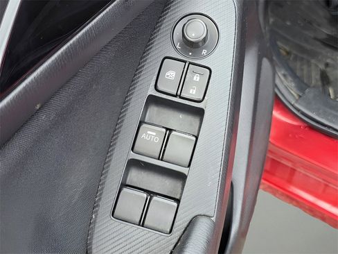 Used 2015 MAZDA MAZDA3 i Touring image 18