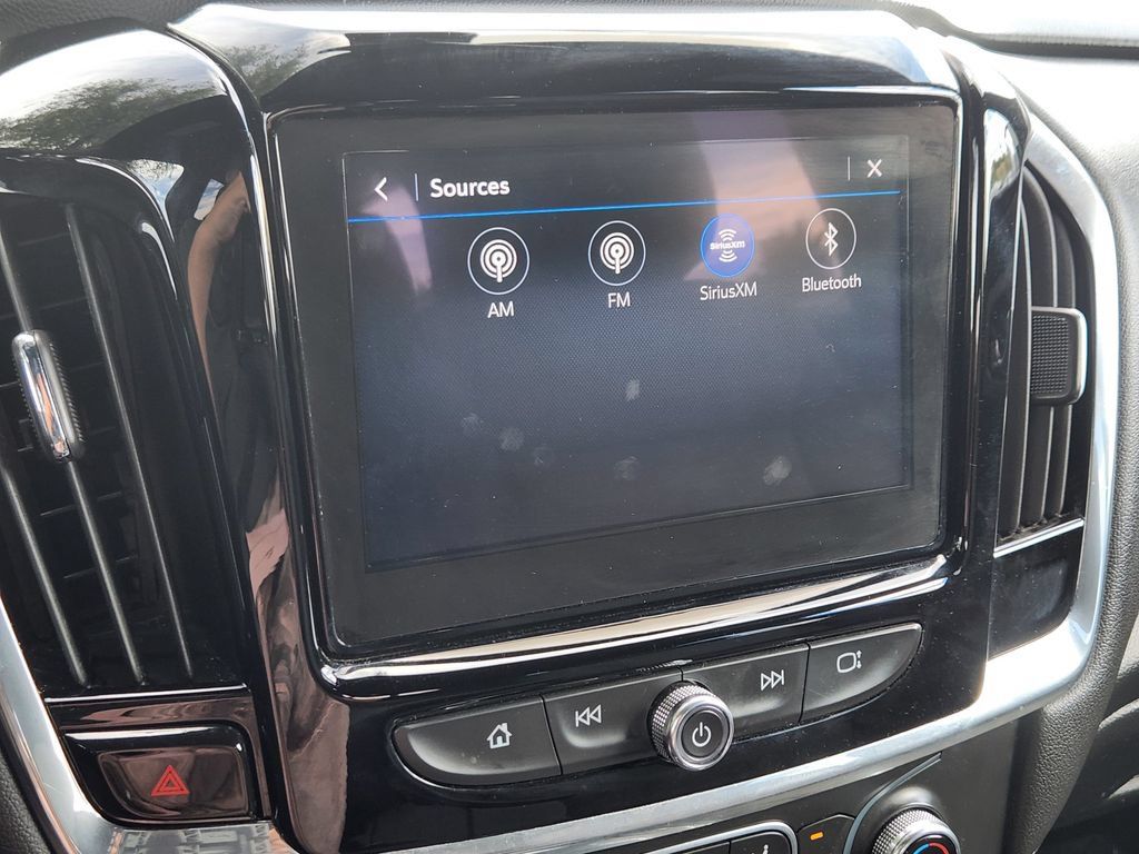 Used 2023 Chevrolet Traverse LT AWD/4WD image 8