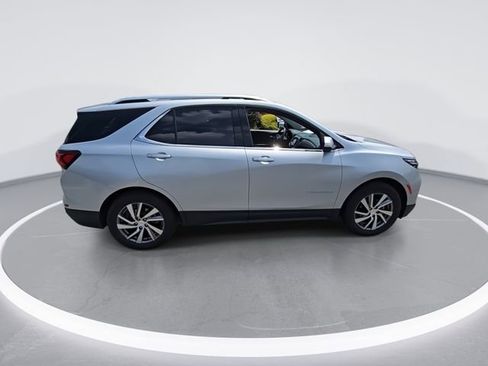 Used 2022 Chevrolet Equinox Premier image 9