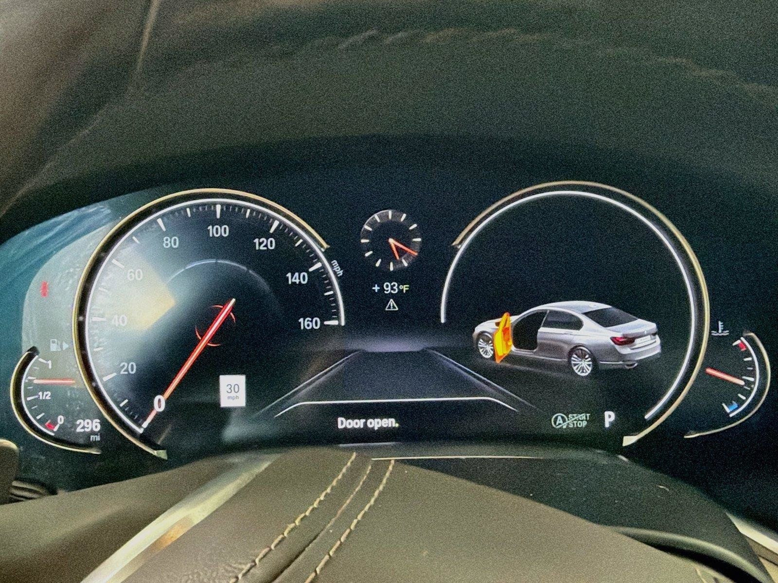 Used 2019 BMW 750i w/ M Sport Package RWD image 11