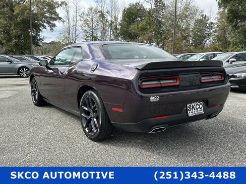 Used 2020 Dodge Challenger SXT w/ Blacktop Package image 3
