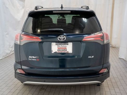 Used 2018 Toyota RAV4 XLE image 4