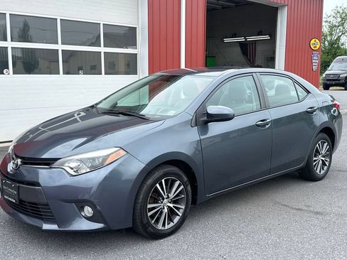 Used 2016 Toyota Corolla LE FWD image 4