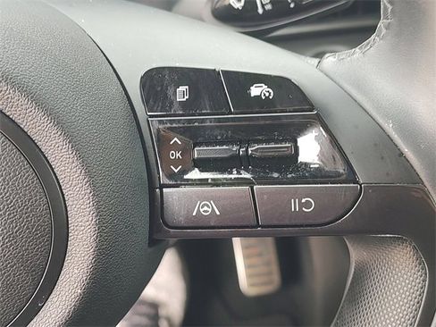 Used 2025 Hyundai Elantra Sport w/ Cargo Package image 23