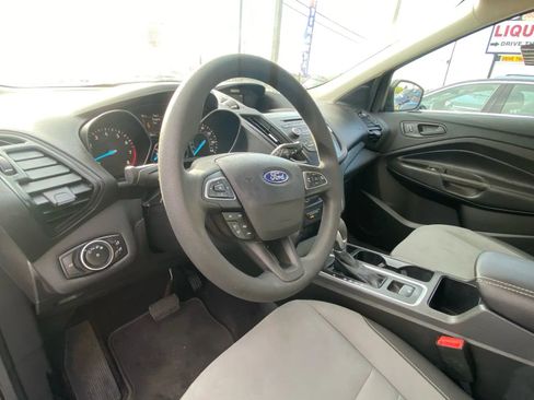 Used 2017 Ford Escape S image 8