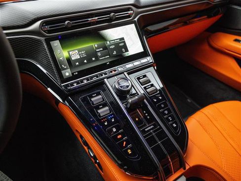 New 2026 Aston Martin V8 Vantage Coupe image 20