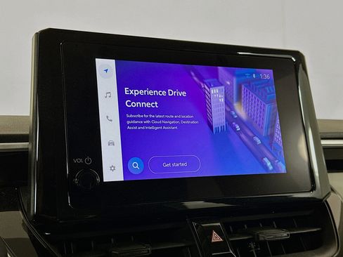 Used 2025 Toyota Corolla LE image 22