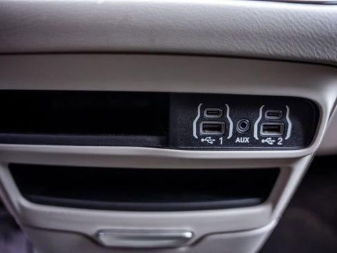 Used 2022 Chrysler Voyager LX FWD image 21