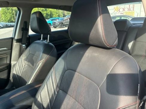 Used 2023 Nissan Altima 2.5 SR w/ SR Premium Package FWD image 6