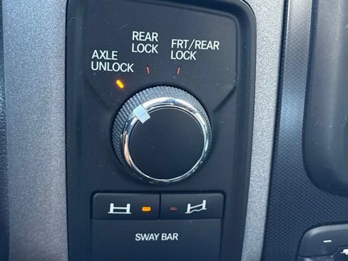 Used 2018 RAM 2500 Power Wagon w/ Luxury Group AWD/4WD image 19