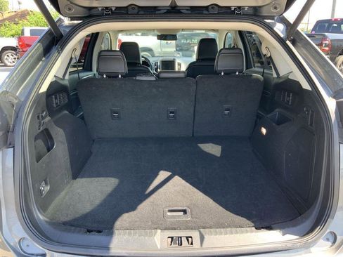 Used 2024 Ford Edge Titanium image 9
