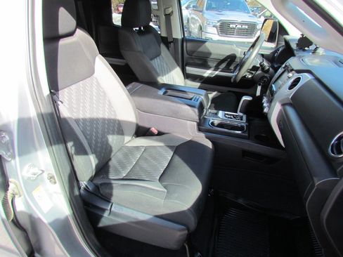Used 2018 Toyota Tundra SR5 image 17