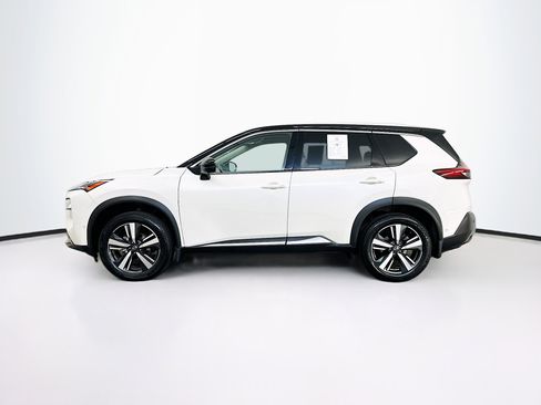 Used 2023 Nissan Rogue SL w/ SL Premium Package image 4