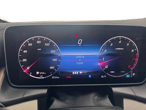 Used 2024 Mercedes-Benz GLC 300 4MATIC image 24