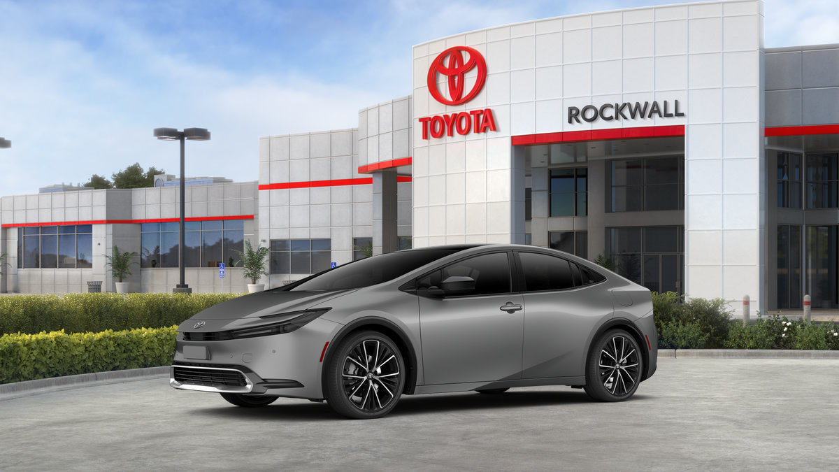 New 2027 Toyota Prius XLE FWD image 3