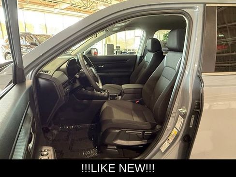 Used 2025 Honda CR-V LX image 15