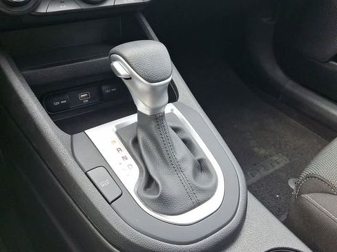 Used 2023 Kia Forte LXS w/ LXS Technology Package image 12