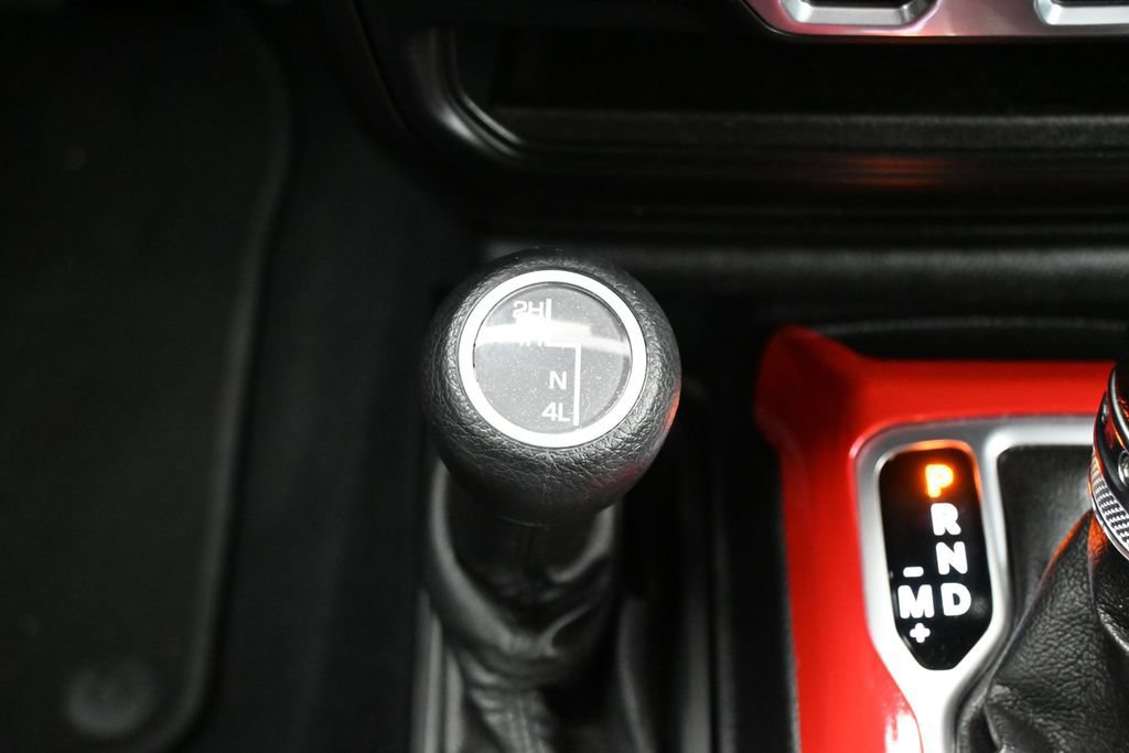 Used 2018 Jeep Wrangler Unlimited Sport S AWD/4WD image 20