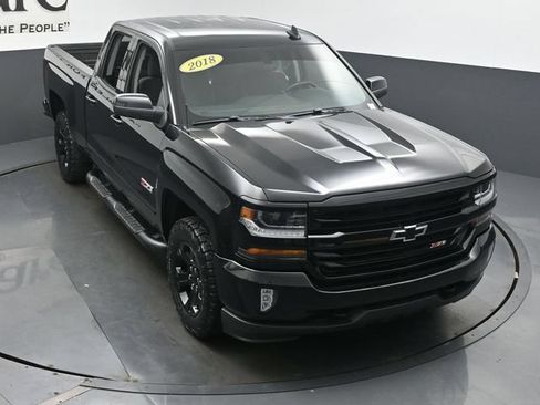 Used 2018 Chevrolet Silverado 1500 LT w/ Midnight Edition AWD/4WD image 65