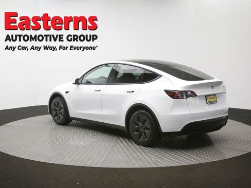 Used 2022 Tesla Model Y Long Range AWD/4WD image 58