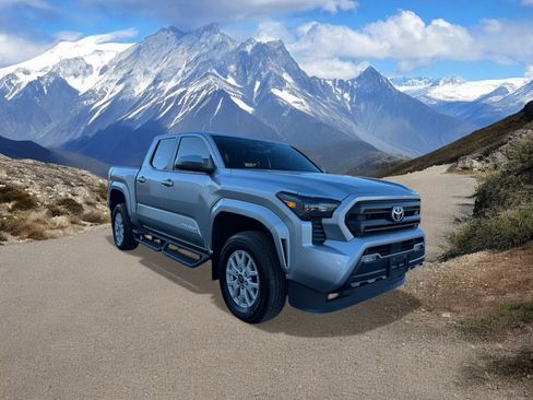 Certified 2024 Toyota Tacoma SR5 image 7