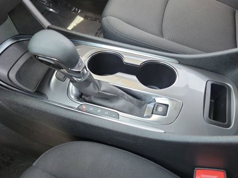 Used 2023 Chevrolet Malibu LT FWD image 14