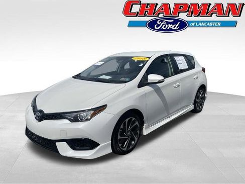 Used 2018 Toyota Corolla iM FWD image 3