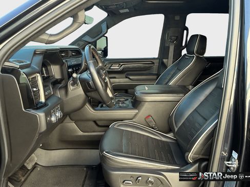 Used 2024 GMC Sierra 2500 AT4X AWD/4WD image 10